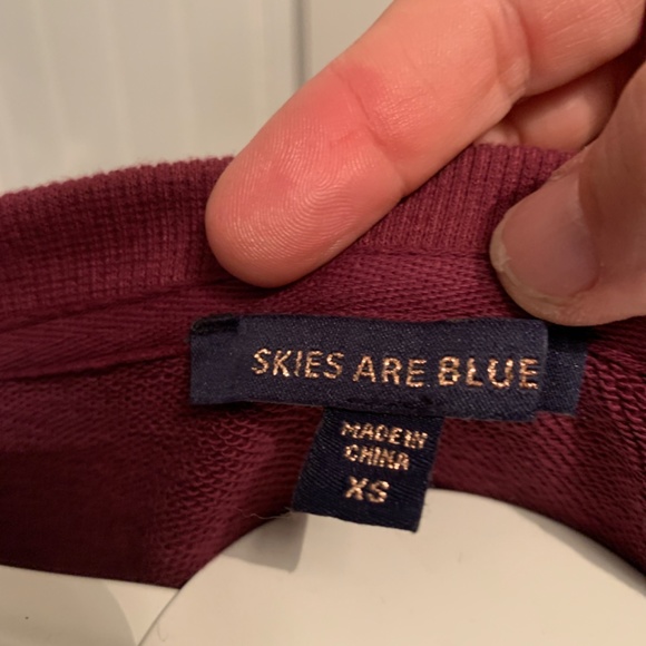 Skies are blue tweed sequin heavy sweatshirt. Never worn . 79 retail - Picture 3 of 6